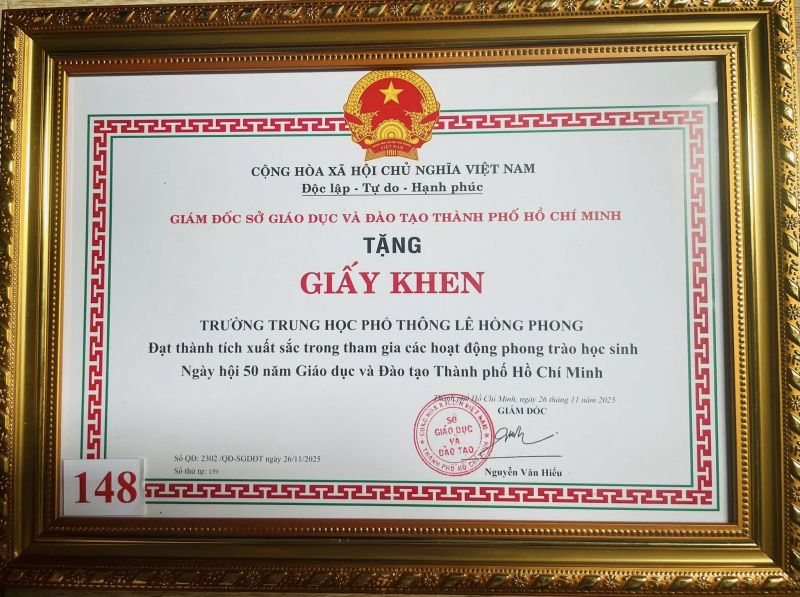 NIỀM TỰ HÀO LÊ HỒNG PHONG!